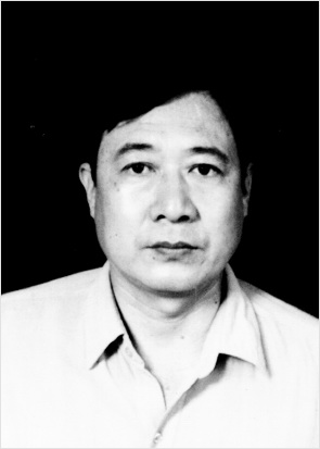 張天福 