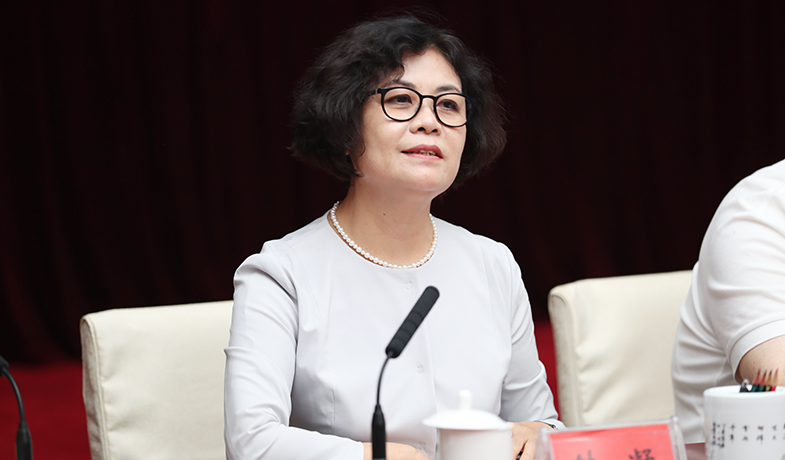 8月16日，中國作協主席鐵凝出席第十屆茅盾文學獎第七次全體會并講話
