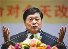 【熊召政】	劉復(fù)生丨《歷史小說(shuō)的轉(zhuǎn)折與<張居正>》；	劉保昌丨《重塑“楚狂”——長(zhǎng)篇?dú)v史小說(shuō)<張居正>的經(jīng)典性意義》。