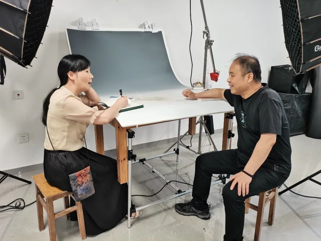 6月26日，江西省文物考古研究院研究員楊軍接受作家采訪