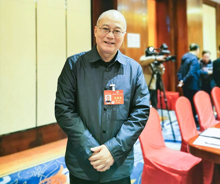 全國政協委員、中國文聯副主席許江