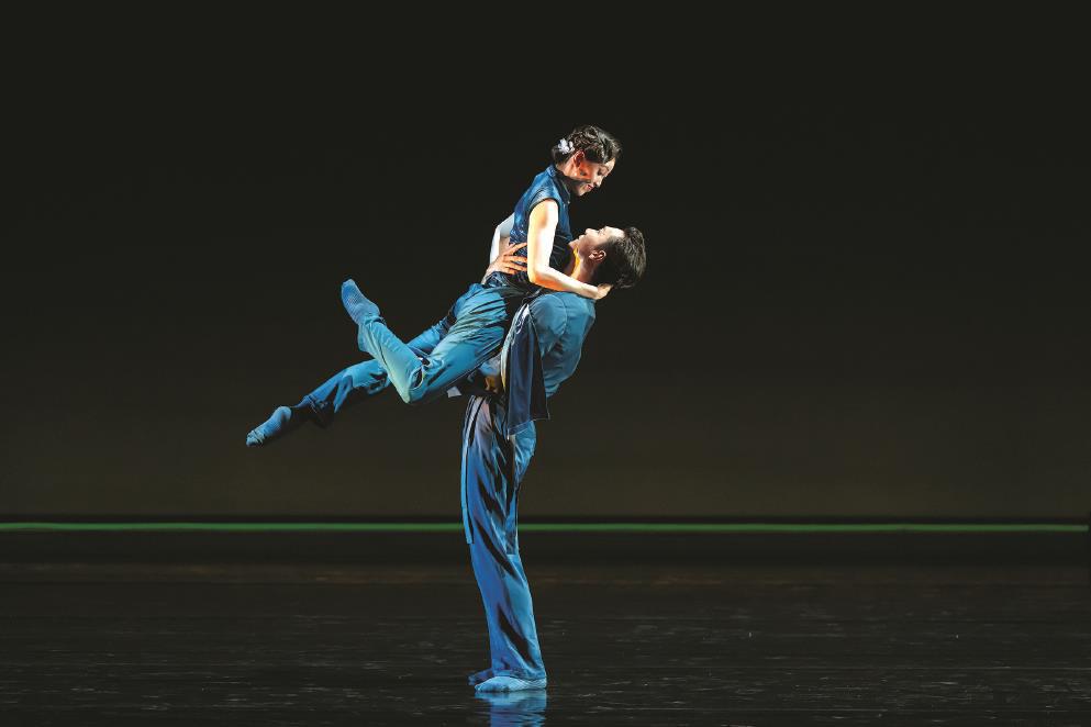 剛剛在上海東方藝術中心完成首輪演出的原創(chuàng)舞劇《雷雨》劇照 劉海棟 攝