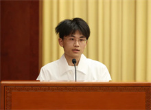 季越人：做純文學與網絡文學的“中間派”　　我今年大學畢業，22歲，應該是參會者中相對年輕的一批，很幸運能參與到這樣的盛事之中……[詳細]
