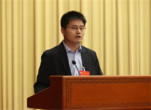 楊輝：以文學批評參與當代文化創造　　十余年有一個問題始終縈繞于懷，那就是如何做出屬于我們這一代人的學問……[詳細]