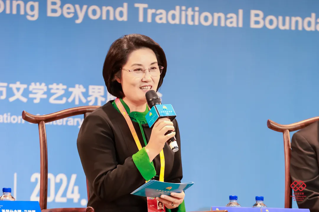 浙江小百花越劇院院長、一級(jí)演員、梅花獎(jiǎng)得主王濱梅