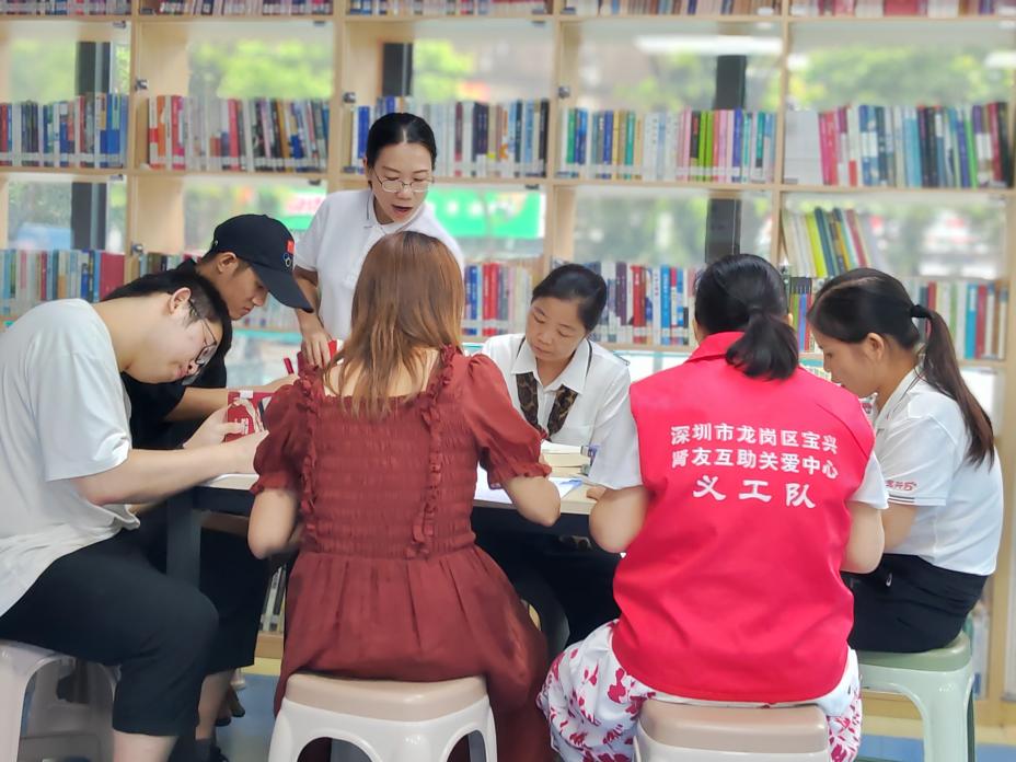 胡楊林藝術團日?；顒? width=