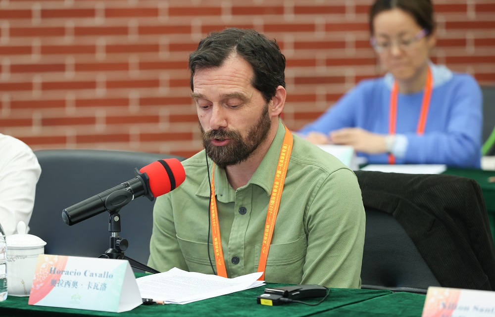 烏拉圭詩人奧拉西奧·卡瓦洛