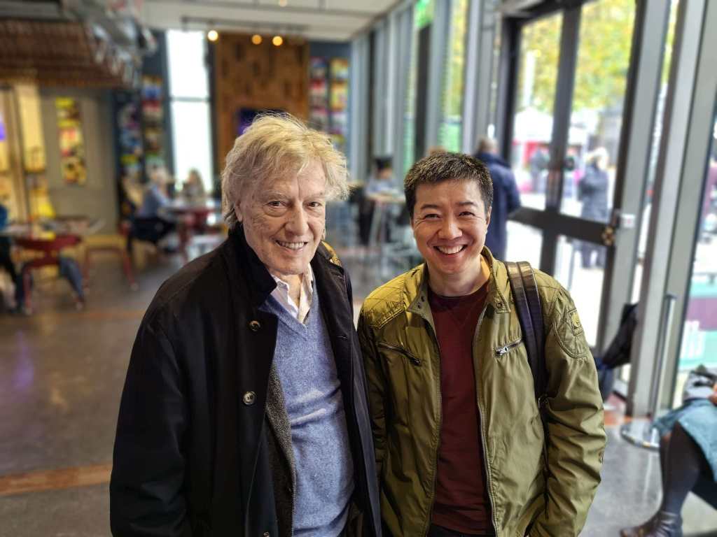 湯姆·斯托帕德和本文作者喻榮軍