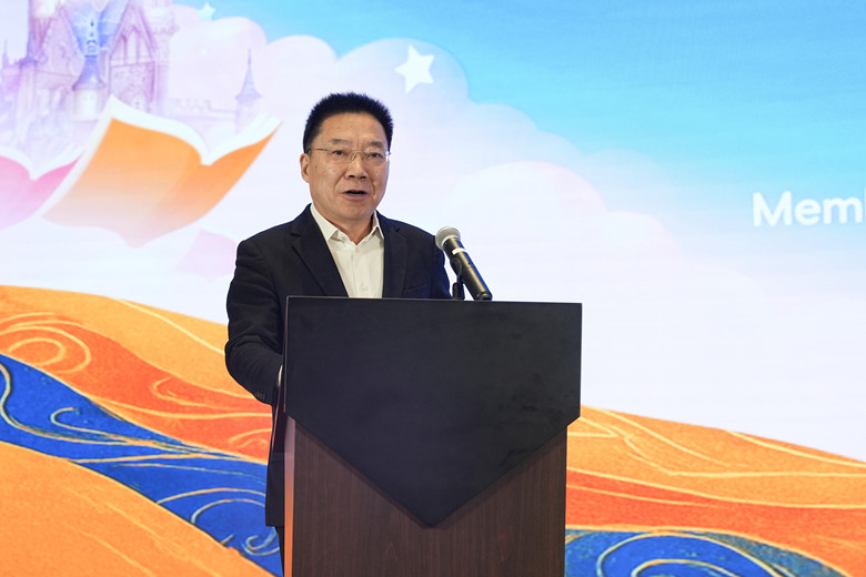 中國作協黨組成員、書記處書記胡邦勝致辭